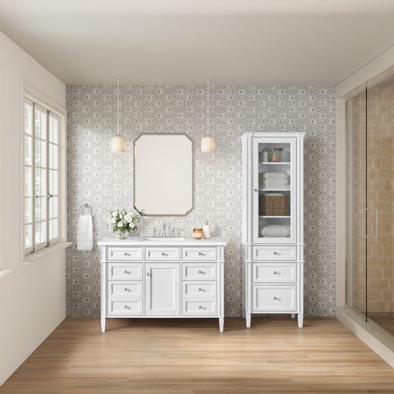 Brittany Linen Cabinet in Bright White