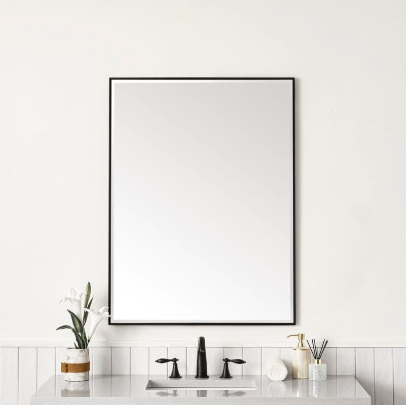 Rohe 30" Rectangular Mirror in Matte Black
